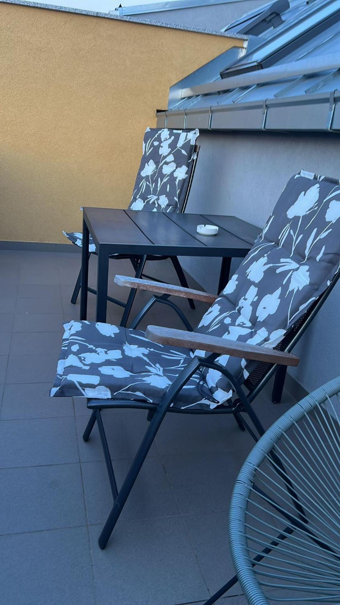 Spansko View -Comfy Apartment Загреб Екстериор снимка